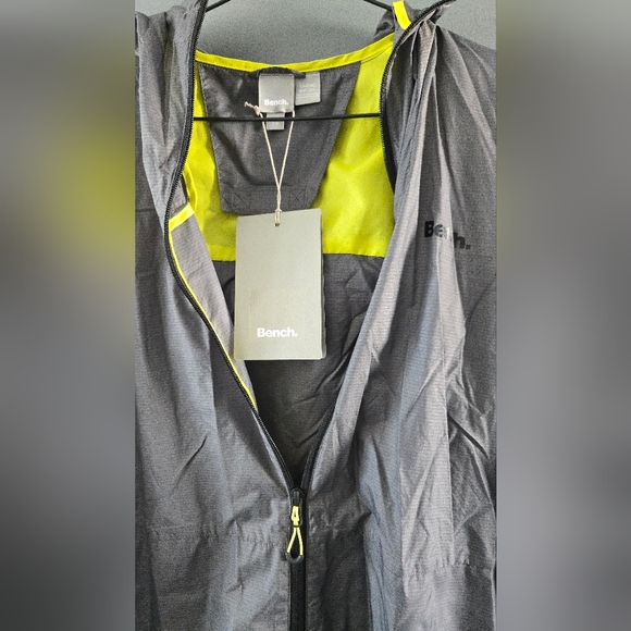 NWT Small Bench Packaway Jacket Mens - Picture 5 of 8